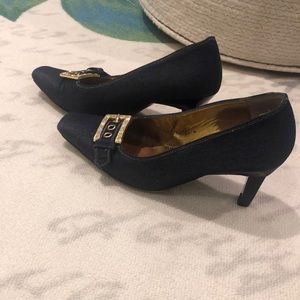 Timothy Hitsman Pumps with long toe